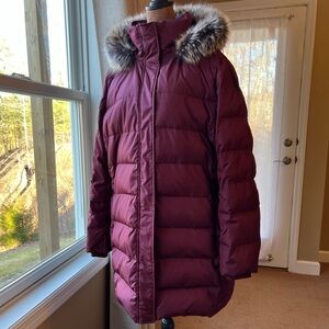 Lands End Women’s 600 Down Winter Puffer Coat Size L - Thigh Length - Burgundy